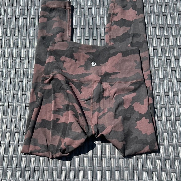 lululemon athletica Pants - lululemon Wunder train Camo Leggings - excellent condition